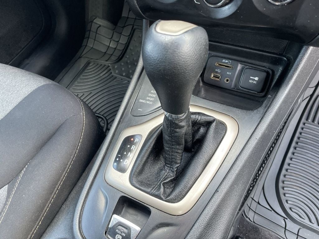 2017 Jeep Cherokee Sport