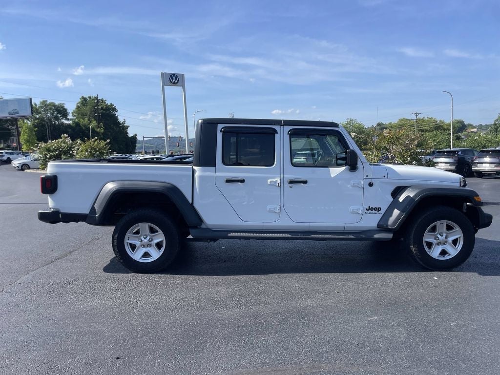 2020 Jeep Gladiator Sport