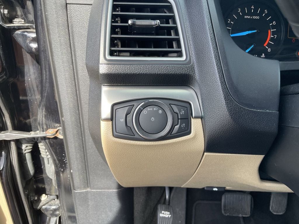 2017 Ford Explorer Base