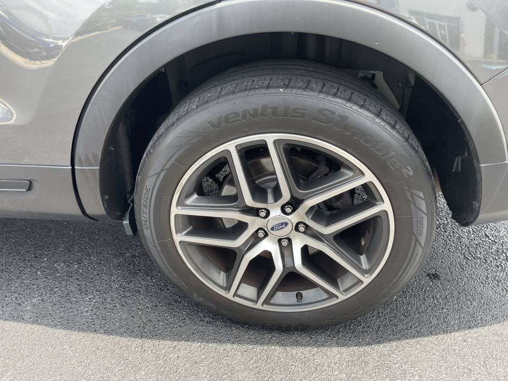 2019 Ford Explorer Sport