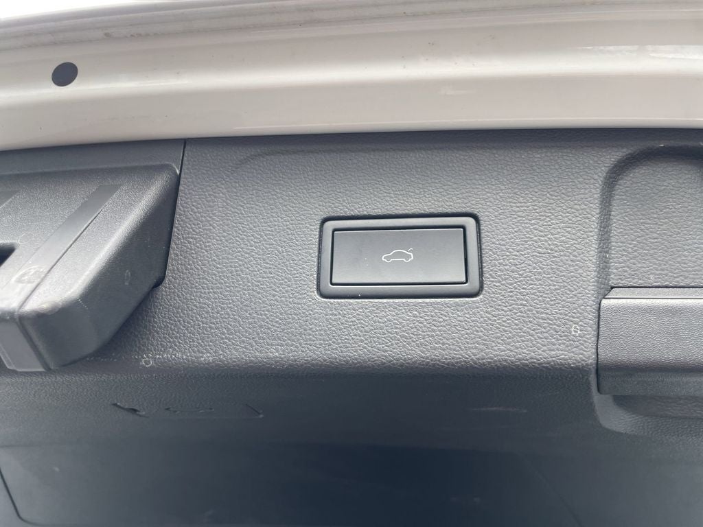 2024 Volkswagen Atlas 2.0T Peak Edition SE w/Technology