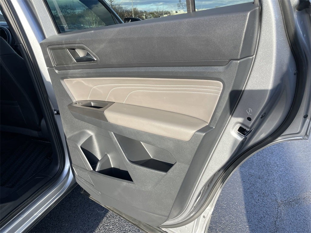 2022 Volkswagen Atlas Cross Sport 2.0T SE w/Technology