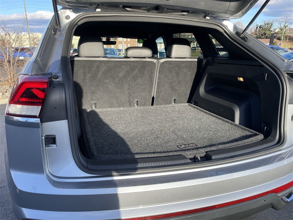 2022 Volkswagen Atlas Cross Sport 2.0T SE w/Technology