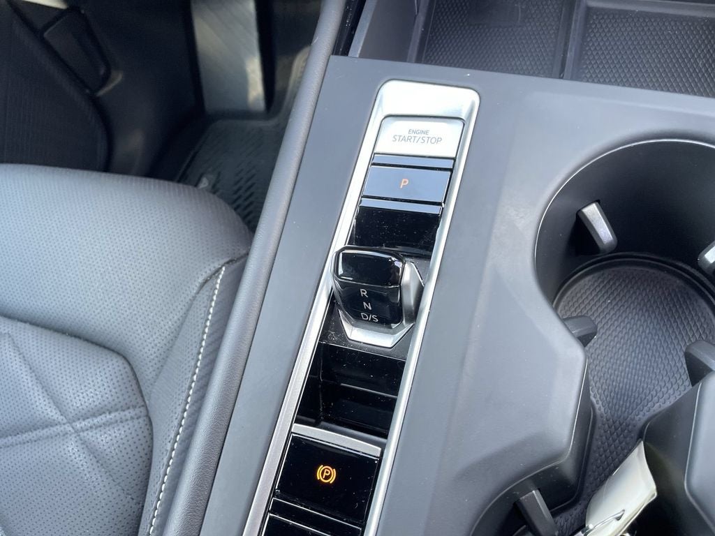 2024 Volkswagen Atlas Cross Sport 2.0T SE
