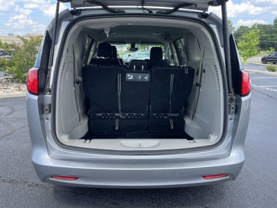 2020 Chrysler Voyager LXI