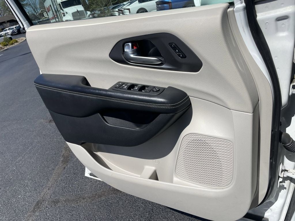 2020 Chrysler Pacifica Touring L Plus