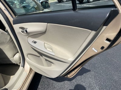 2011 Toyota Corolla LE
