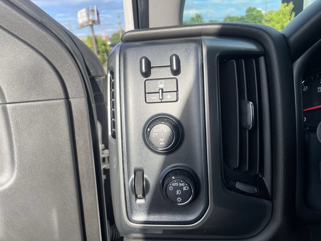 2018 Chevrolet Silverado 1500 LT LT1