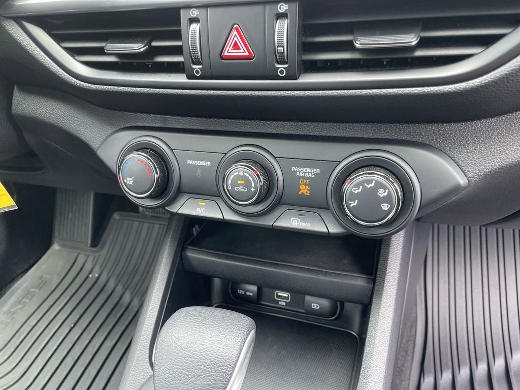 2024 Kia Forte LXS