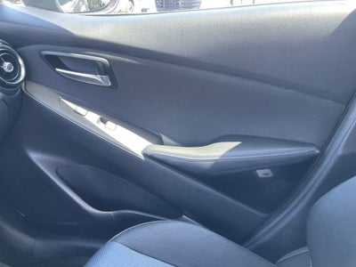 2017 Toyota Yaris iA Base