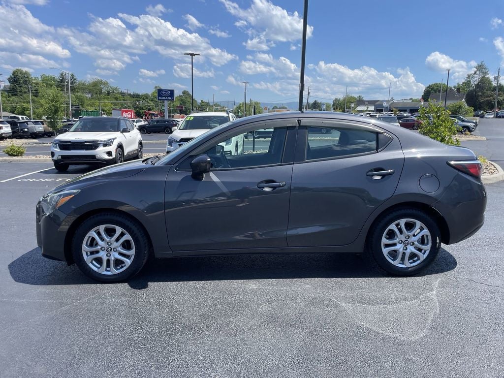 2017 Toyota Yaris iA Base
