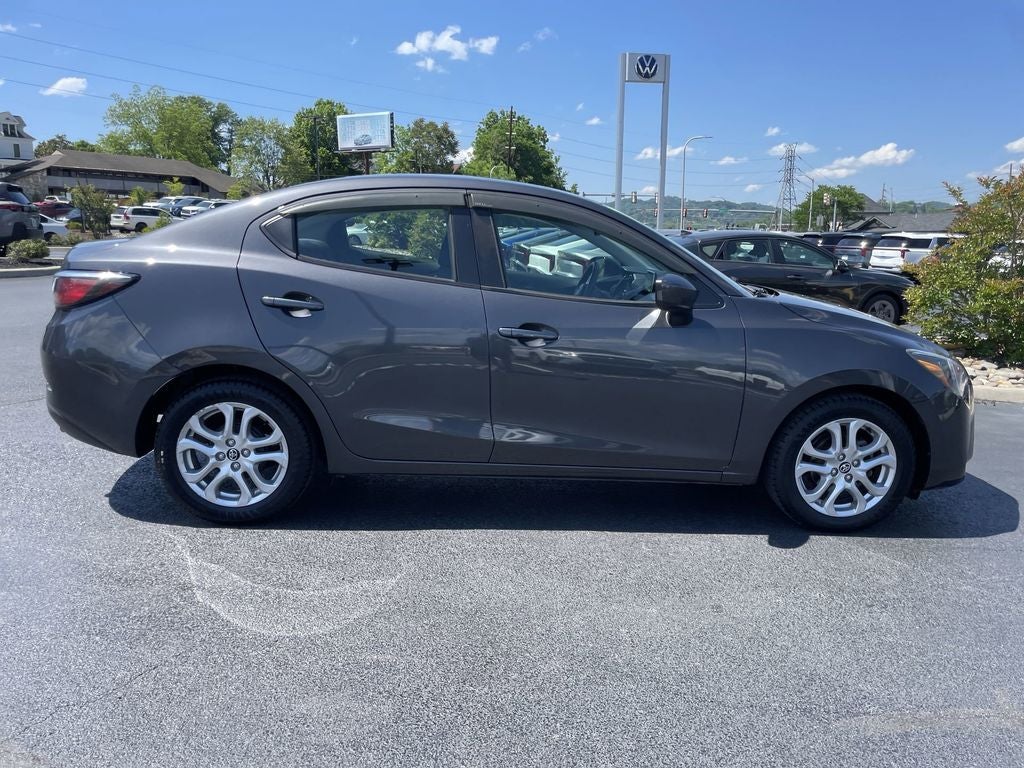 2017 Toyota Yaris iA Base