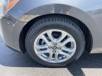 2017 Toyota Yaris iA Base