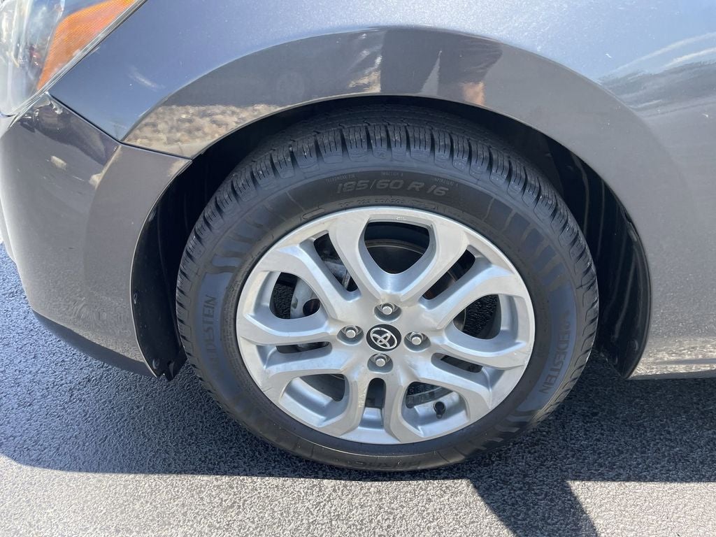 2017 Toyota Yaris iA Base