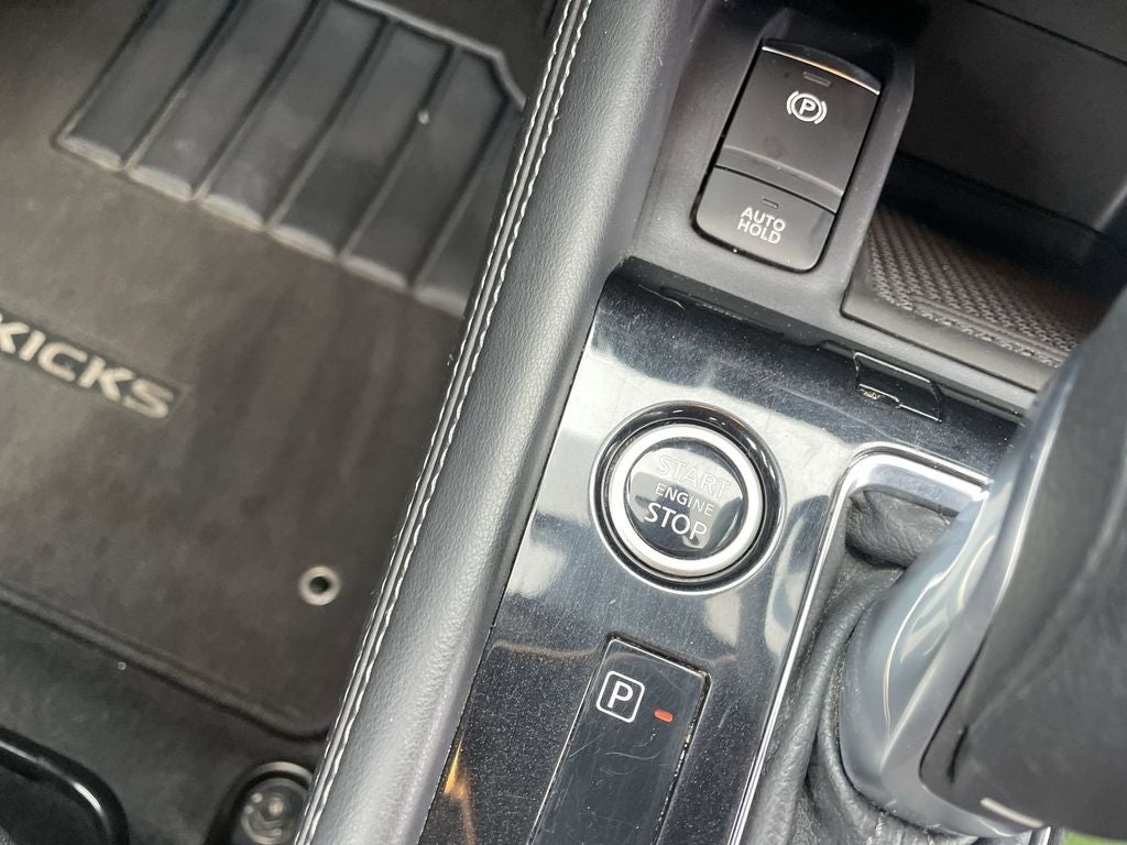 2021 Nissan Kicks SV