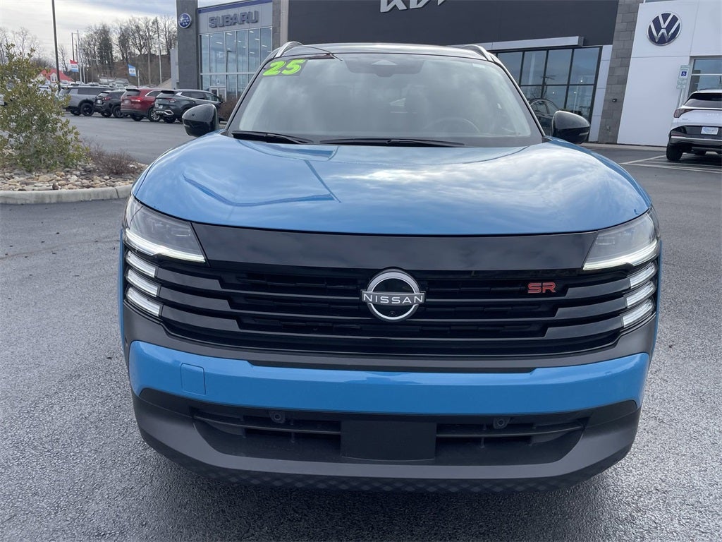 2025 Nissan Kicks SR