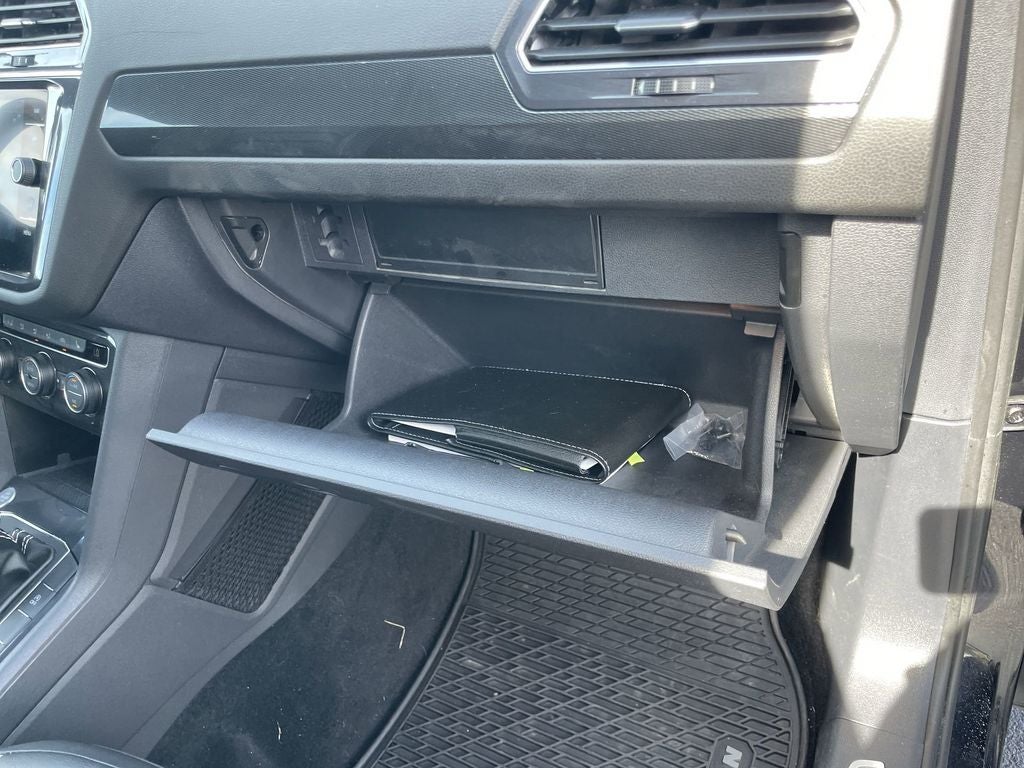 2021 Volkswagen Tiguan 2.0T SEL Premium R-Line