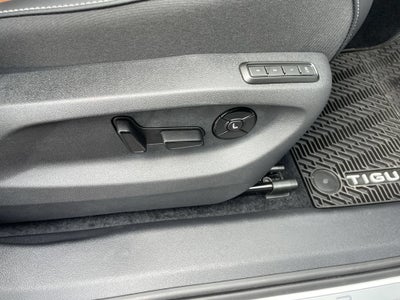 2026 Volkswagen Tiguan 2.0T SEL R-Line Turbo