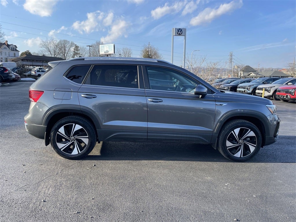 2024 Volkswagen Taos 1.5T SE