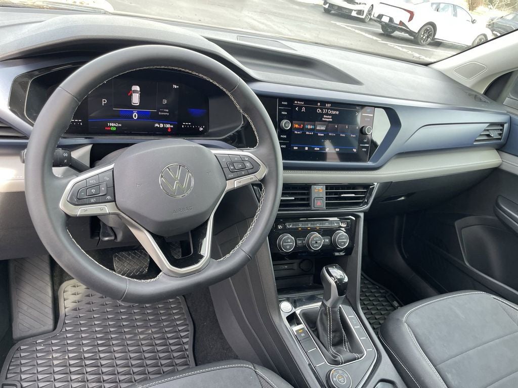 2024 Volkswagen Taos 1.5T SE