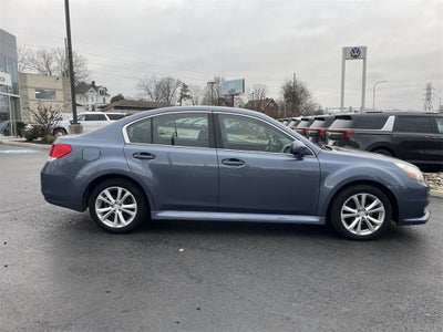 2013 Subaru Legacy 2.5i Premium