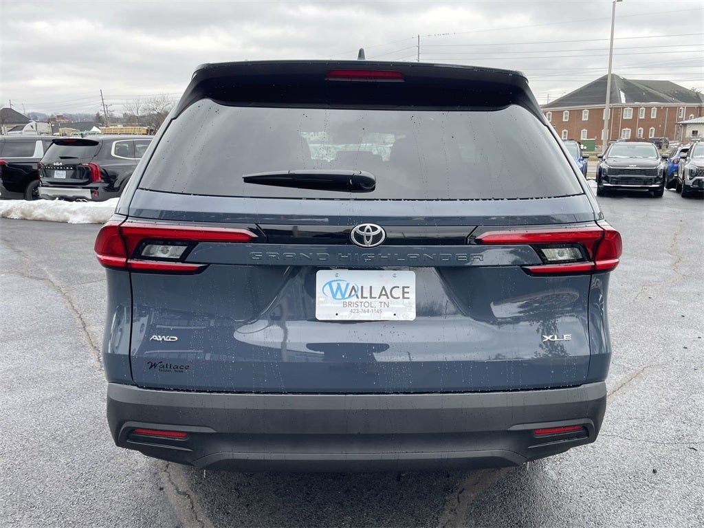 2025 Toyota Grand Highlander XLE