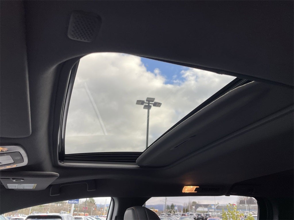 2022 Toyota Sienna XSE 7 Passenger