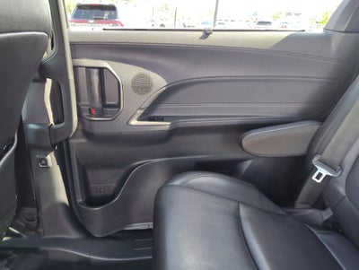 2023 Toyota Sienna XSE 7 Passenger