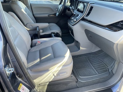 2015 Toyota Sienna L 7 Passenger