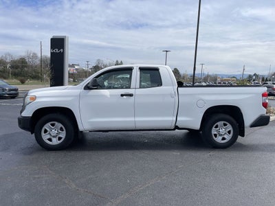 2017 Toyota Tundra SR