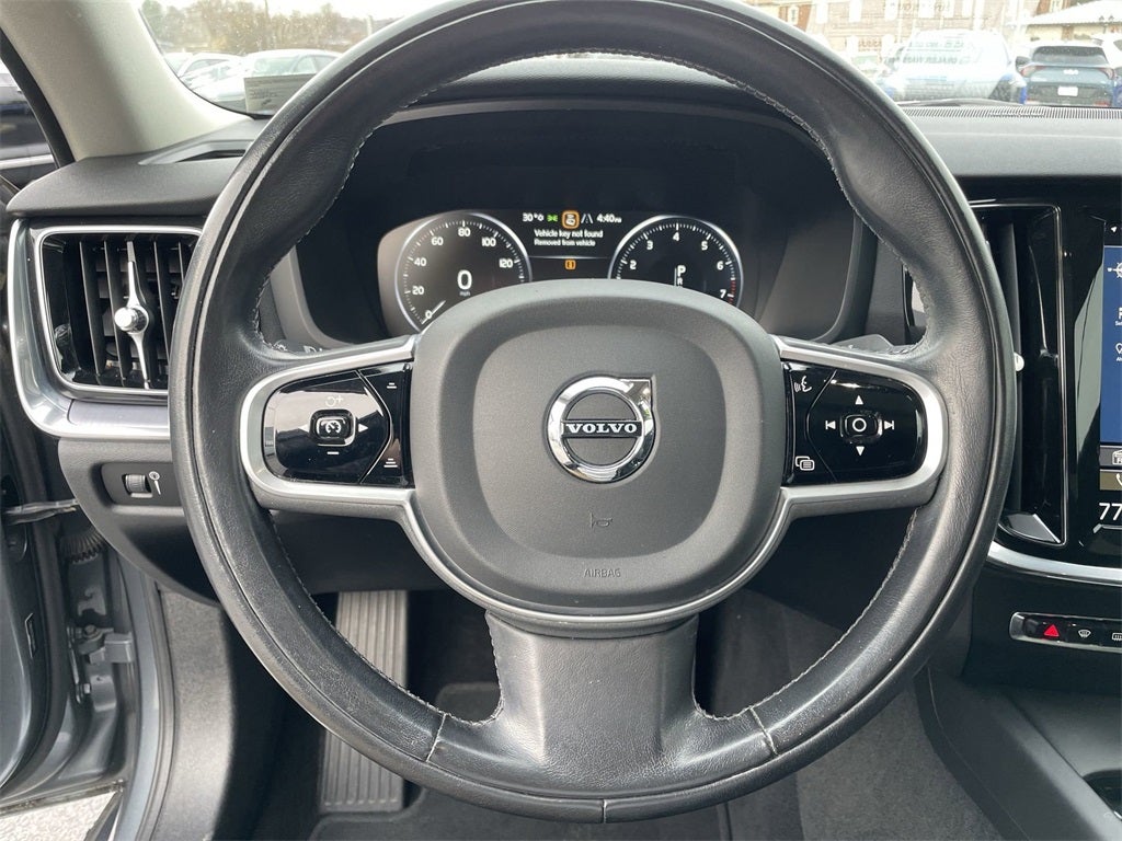 2020 Volvo S60 T6 Momentum