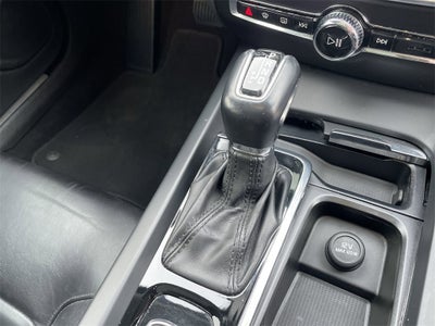 2020 Volvo S60 T6 Momentum