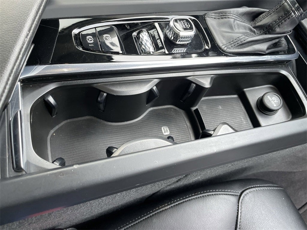 2020 Volvo S60 T6 Momentum