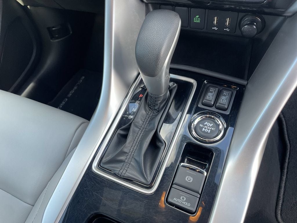 2023 Mitsubishi Eclipse Cross Base