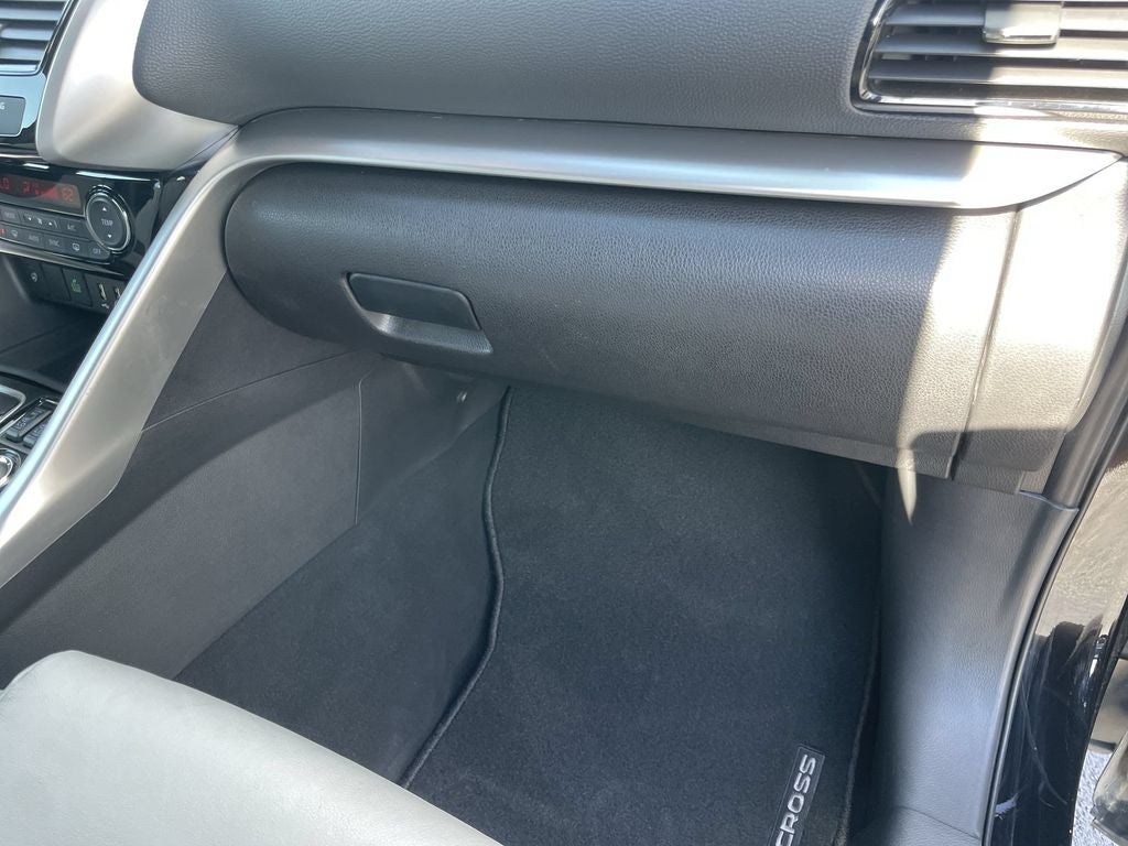 2023 Mitsubishi Eclipse Cross Base