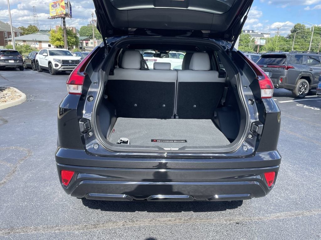 2023 Mitsubishi Eclipse Cross Base