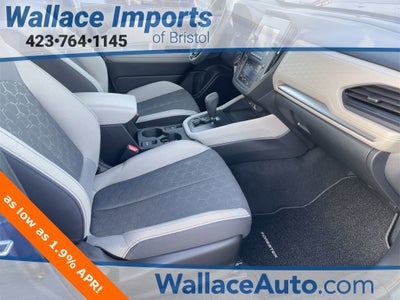 2025 Subaru Forester Base