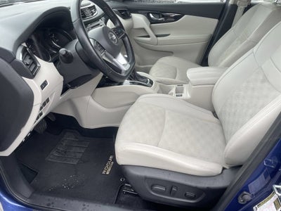 2022 Nissan Rogue Sport SV
