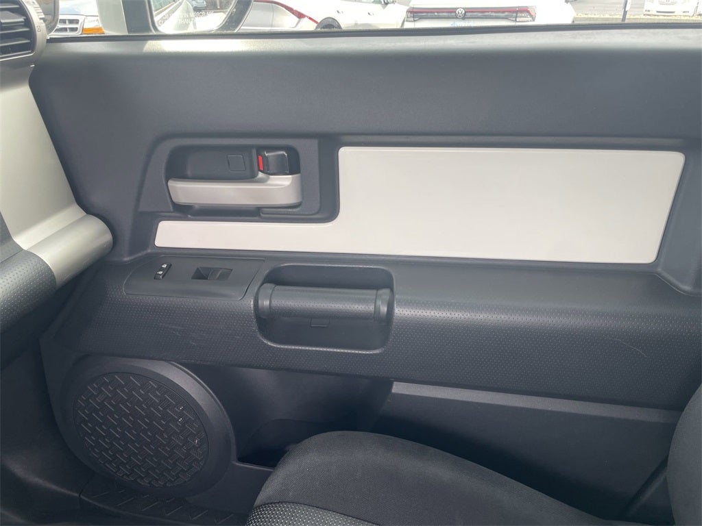 2014 Toyota FJ Cruiser Base