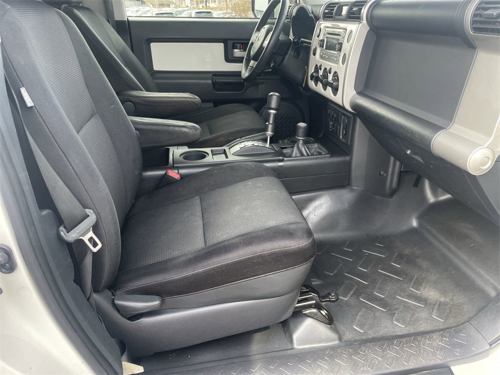 2014 Toyota FJ Cruiser Base