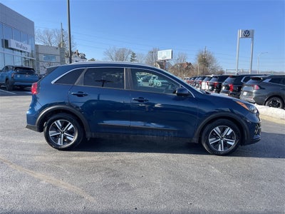2022 Kia Niro LXS