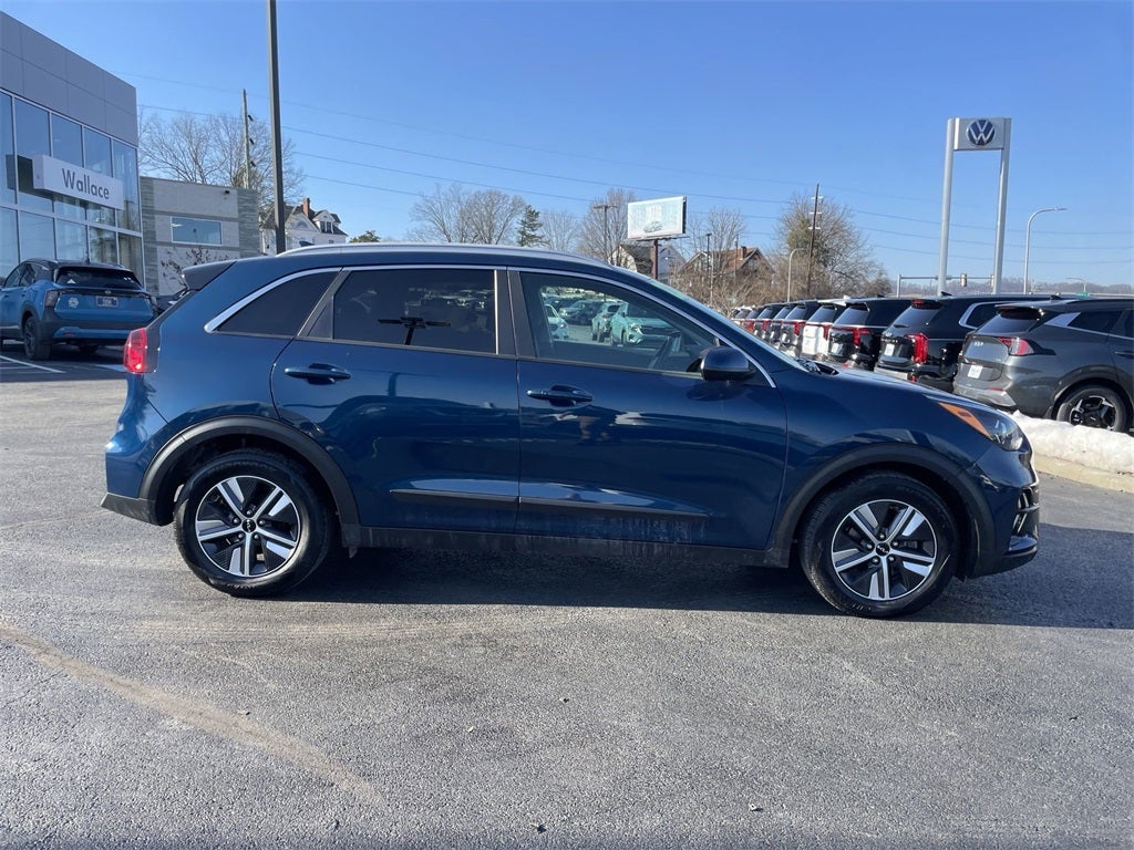 2022 Kia Niro LXS