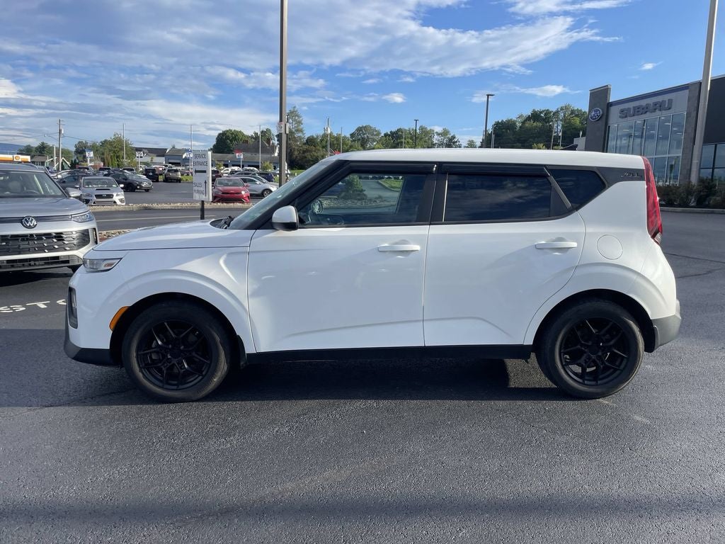 2022 Kia Soul LX