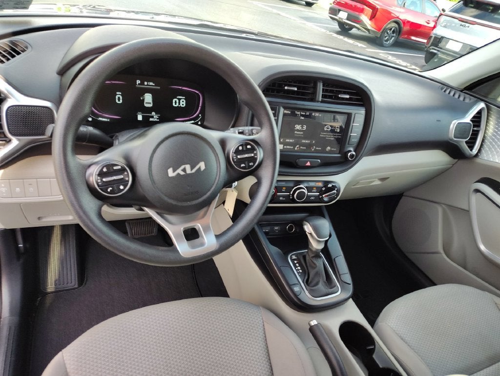 2023 Kia Soul LX