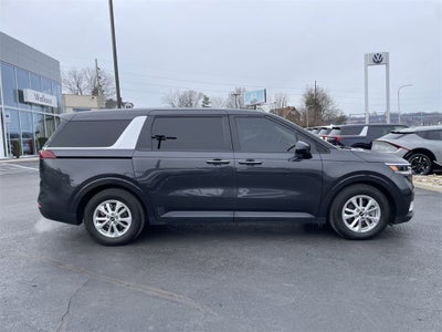 2022 Kia Carnival LXS