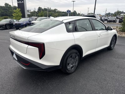 2026 Kia K4 LX