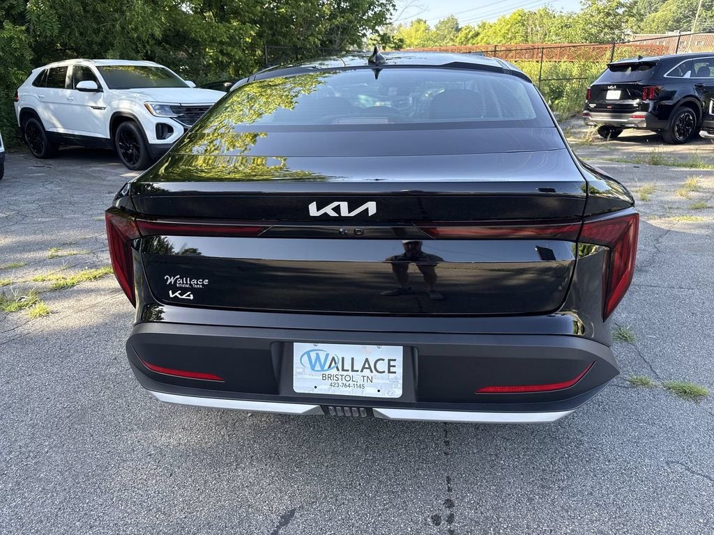 2026 Kia K4 LXS