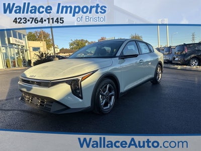 2025 Kia K4 LXS