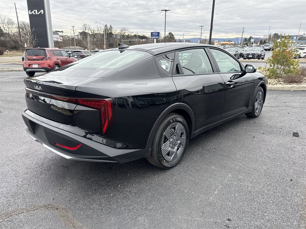 2026 Kia K4 LX
