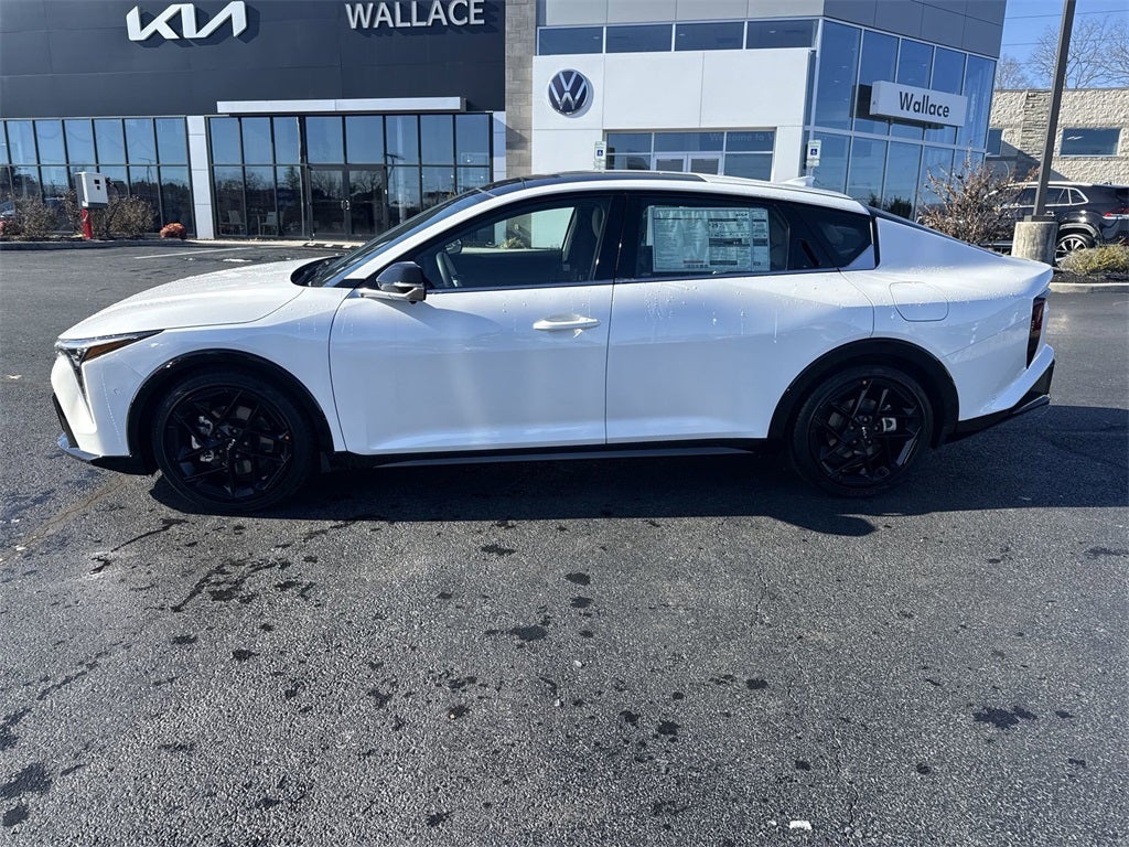 2025 Kia K4 GT-Line Turbo